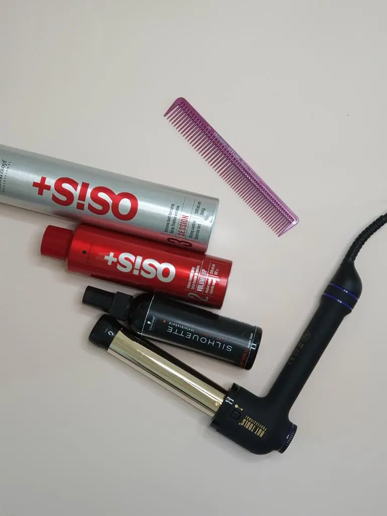 ¦ bohofrisuren lernen ¦ brautfrisuren kurs ¦ bridalhairstyles masterclass ¦ bohofrisuren workshop ¦ flechtfrisuren lernen ¦ coiffeurweiterbildung zürich ¦ weiterbildung makeupartist basel ¦ haarstyling workshop schwarzwald ¦ weiterbildung kathrin pützer