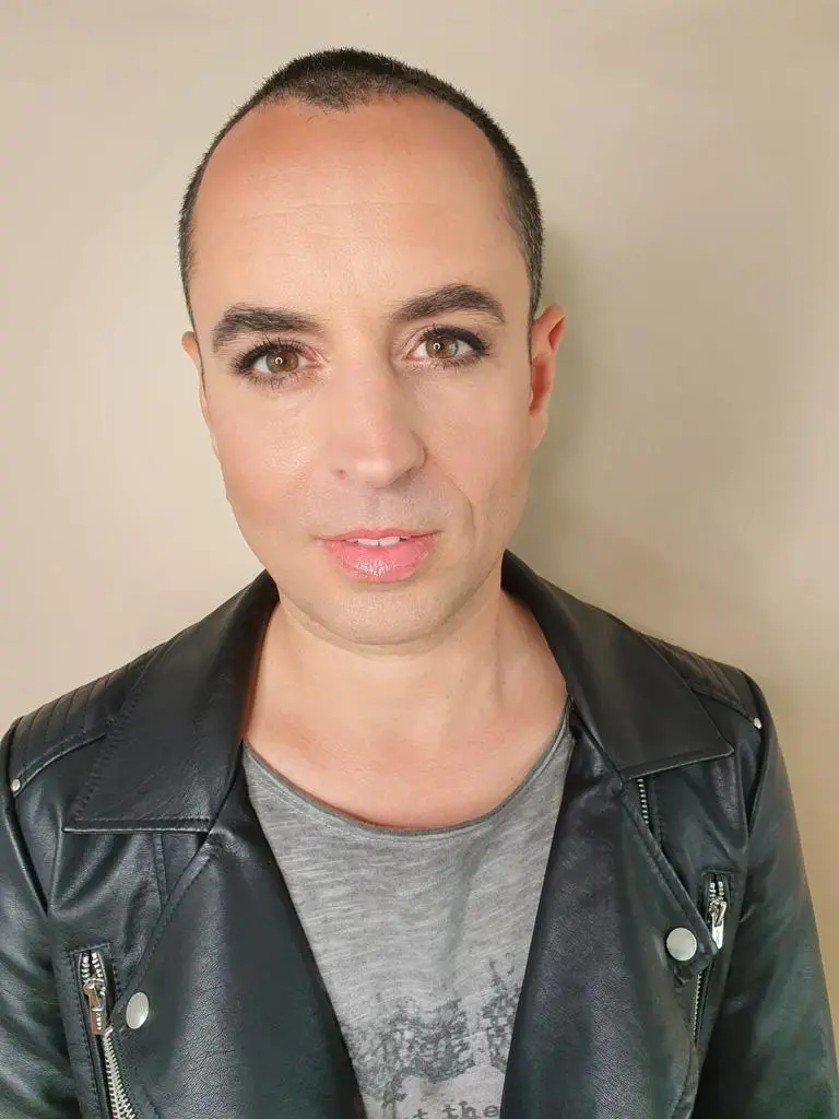 ¦ transgender schminken lernen ¦ maenner schminkkurs ¦ makeup workshop ¦ schminktipps ¦ transgender ¦ schminktricks ¦ individueller Schminkkurs ¦ makeupartist Kathrin Pützer¦ transgender schminktipps ¦ trans schminkkurs ¦ tgns schminken lernen ¦ 