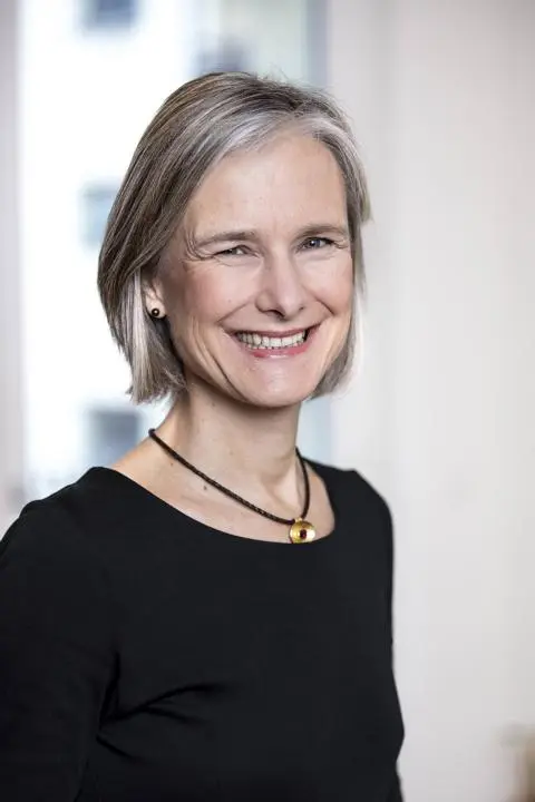 ¦ schminkkurs ¦ makeup kurs ¦ schminktipps fuer reifere haut ¦ schminkkurs 50 plus ¦schminken lernen ¦ online schmink lern videos ¦ online schminken lernen ¦ natürliches makeup lernen ¦ makeup kurs ¦ schminktipps online ¦ makeup artist